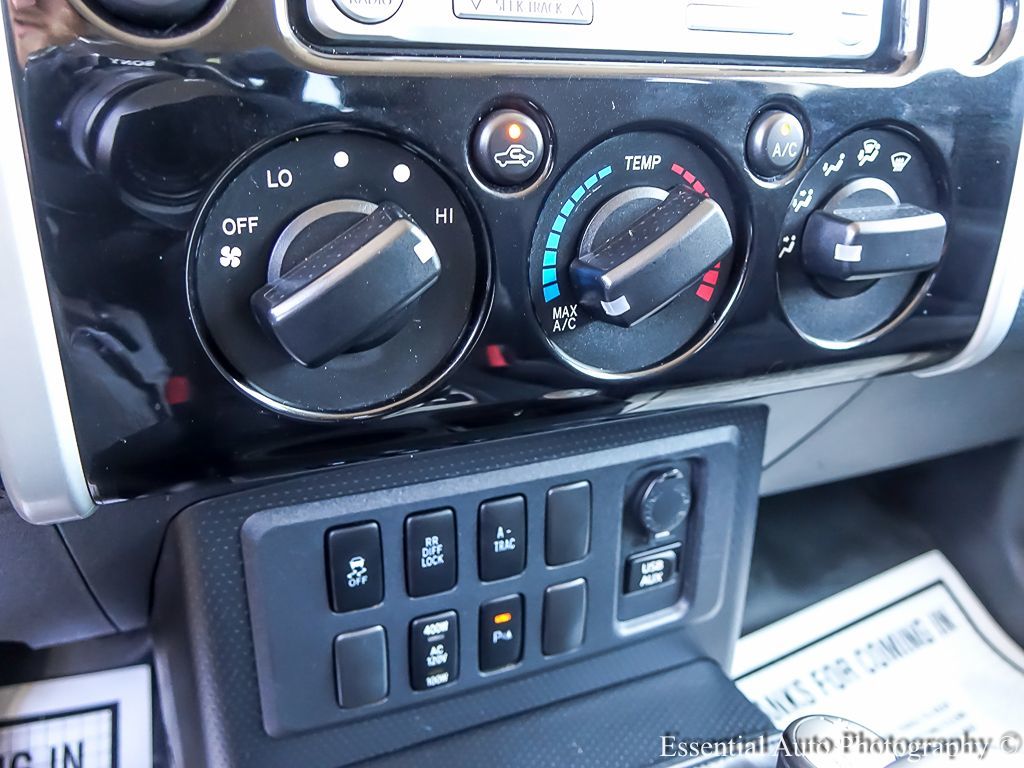 Sold 2014 Toyota FJ Cruiser 4WD in Chandler